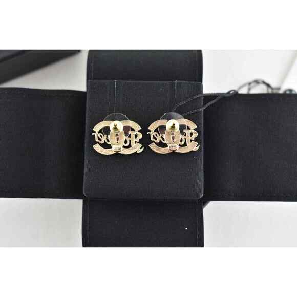 Chanel 21S Gold Crystal Forever CC Logo Large Dangle Statement Stud Earrings - Picture 11 of 12